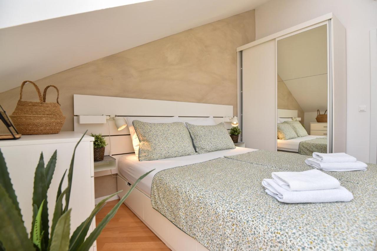 Sunny Bay - Free Parking Apartment *