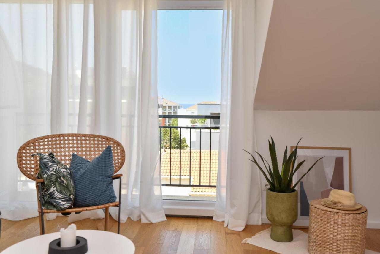 Sunny Bay - Free Parking Apartment *